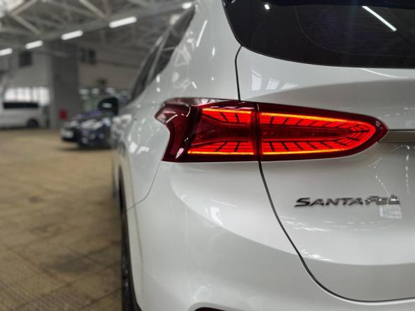 Hyundai Santa Fe IV с пробегом 2018 года, цена 2 790 000 рублей, 113651 км, внедорожник, Автокод Объявления