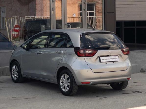 Honda Fit IV с пробегом 2021 года, цена 1 260 000 рублей, 58563 км, хэтчбек, Автокод Объявления