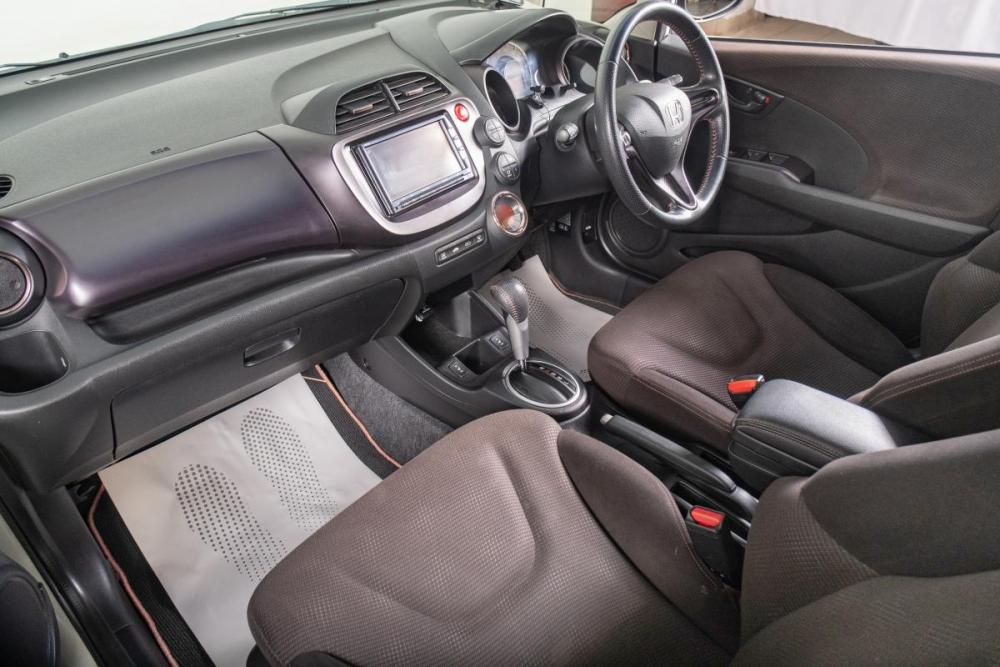 Honda Fit II Томск  - изображение 16
