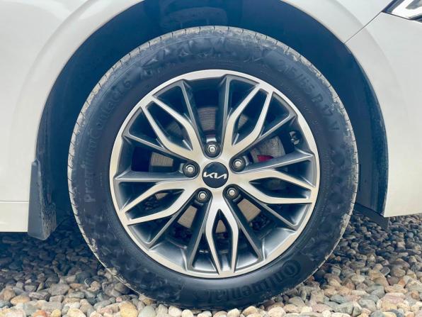 Kia K5 III с пробегом 2021 года, цена 2 450 000 рублей, 68800 км, седан, Автокод Объявления
