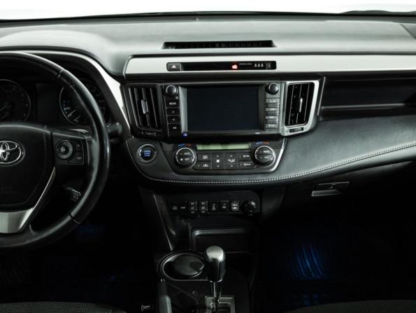 Toyota RAV4 IV (XA40) Рестайлинг с пробегом 2018 года, цена 2 299 700 рублей, 152382 км, внедорожник, Автокод Объявления
