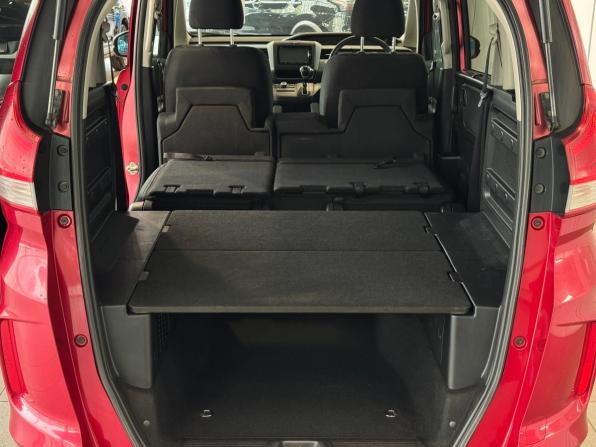 Honda Freed II с пробегом 2018 года, цена 1 490 000 рублей, 67117 км, компактвэн, Автокод Объявления