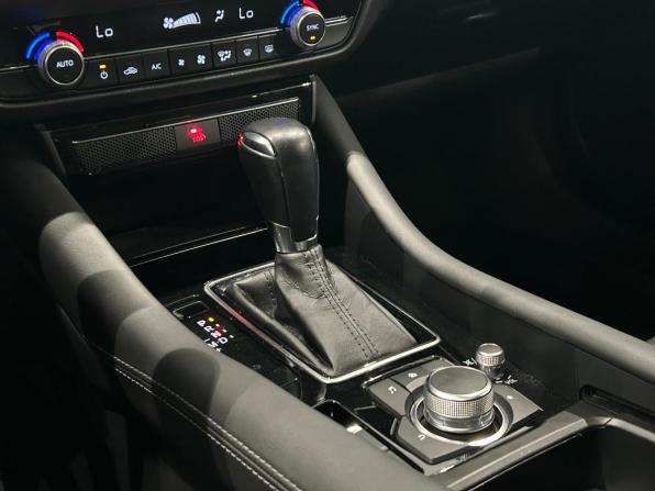 Mazda 6 III (GJ) Рестайлинг 2 с пробегом 2022 года, цена 2 699 000 рублей, 36192 км, седан, Автокод Объявления