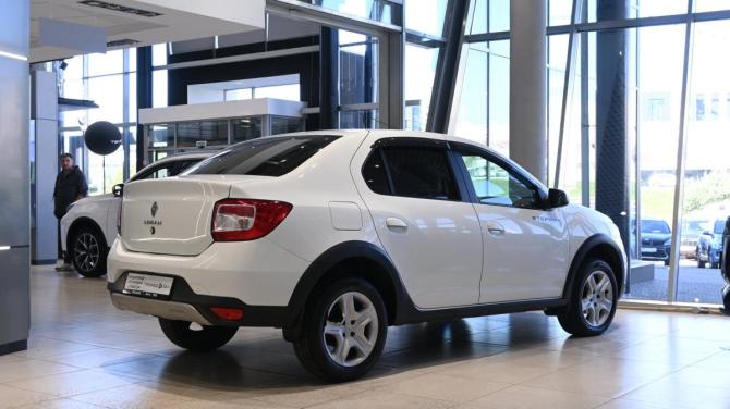 Renault Logan II Рестайлинг с пробегом 2021 года, цена 995 000 рублей, 159447 км, седан, Автокод Объявления
