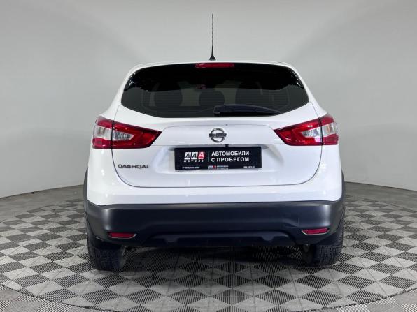 Nissan Qashqai II с пробегом 2016 года, цена 1 161 000 рублей, 131666 км, внедорожник, Автокод Объявления