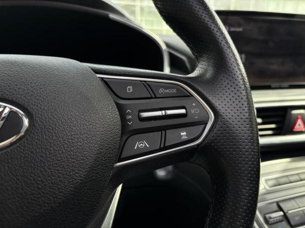 Hyundai Santa Fe IV Рестайлинг с пробегом 2021 года, цена 3 600 000 рублей, 142314 км, внедорожник, Автокод Объявления
