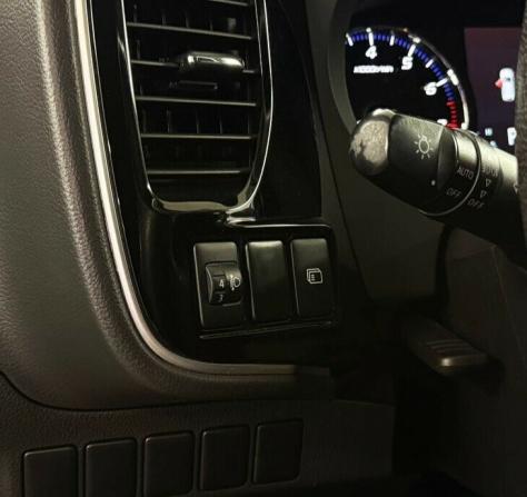 Mitsubishi Outlander III Рестайлинг 3 с пробегом 2019 года, цена 1 630 000 рублей, 142495 км, внедорожник, Автокод Объявления