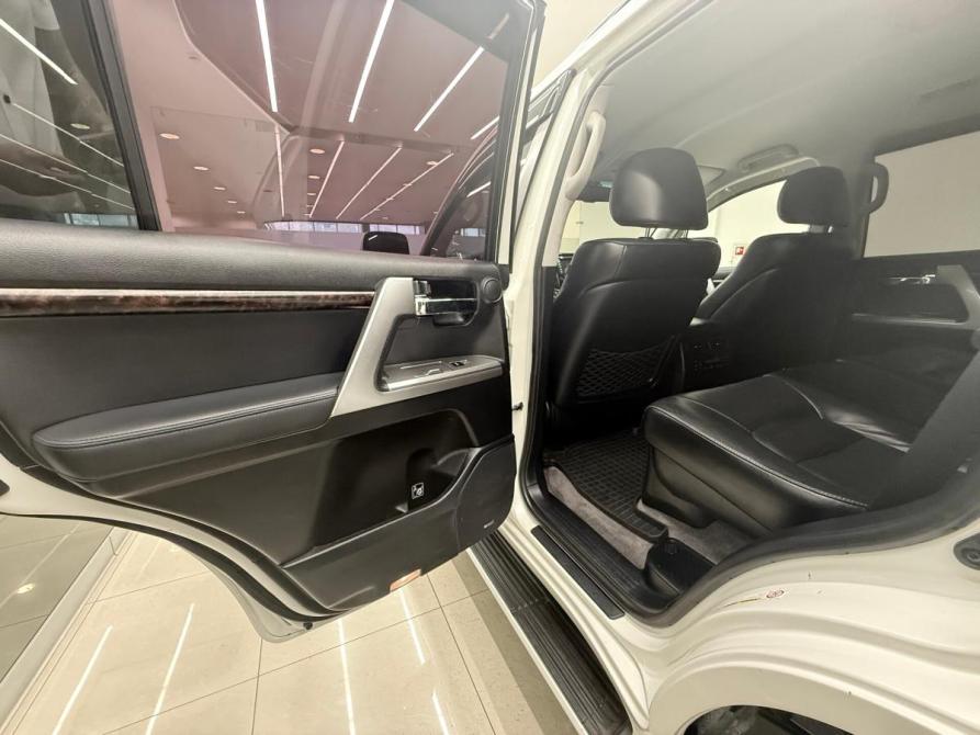 Toyota Land Cruiser 200 Series Рестайлинг 1 Челябинск  - изображение 19