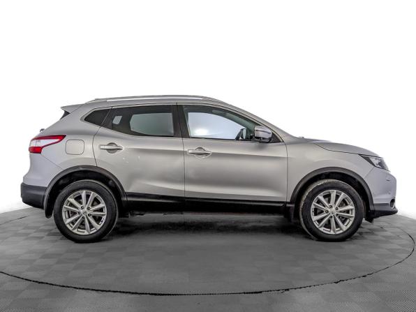 Nissan Qashqai II с пробегом 2018 года, цена 1 800 000 рублей, 82500 км, внедорожник, Автокод Объявления