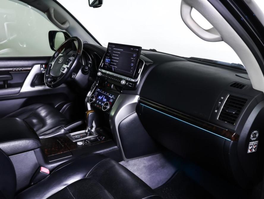 Toyota Land Cruiser 200 Series Рестайлинг 1 Москва  - изображение 11