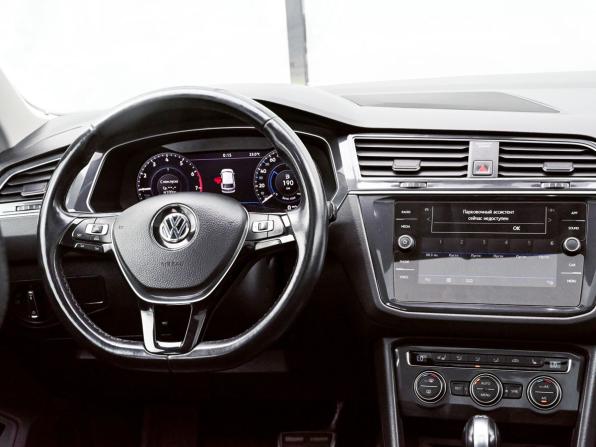 Volkswagen Tiguan II с пробегом 2018 года, цена 2 141 000 рублей, 154581 км, внедорожник, Автокод Объявления