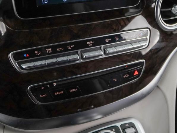 Mercedes-Benz V-Класс III (W447) Рестайлинг с пробегом 2019 года, цена 4 649 077 рублей, 114722 км, минивэн, Автокод Объявления