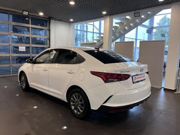 Hyundai Solaris II Рестайлинг с пробегом 2022 года, цена 1 700 000 рублей, 86046 км, седан, Автокод Объявления