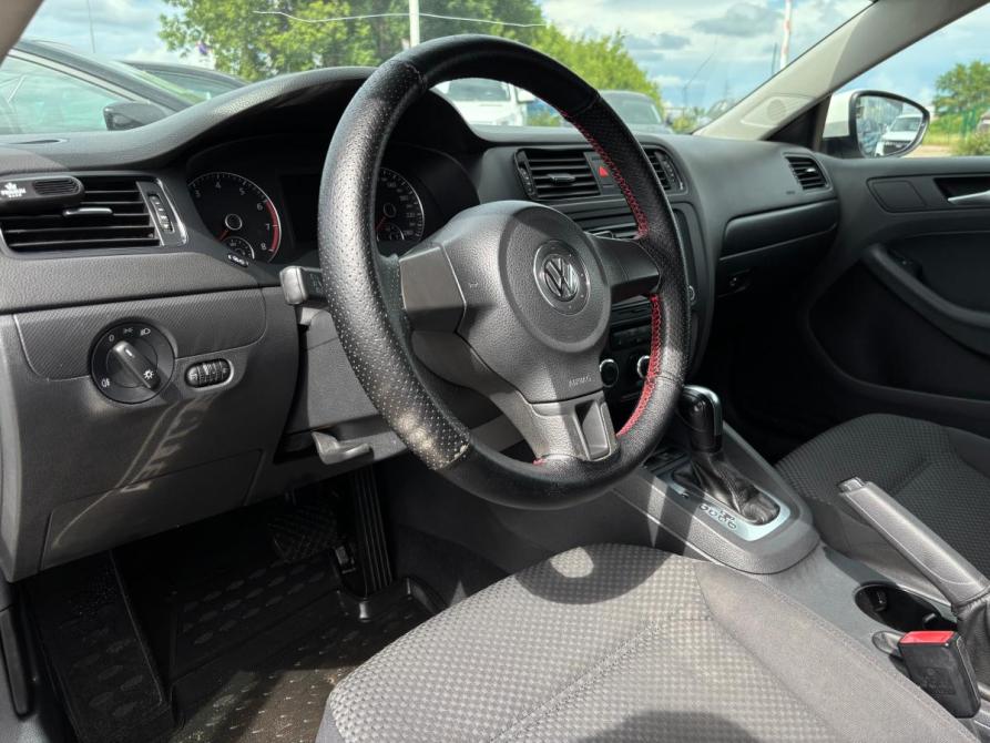 Volkswagen Jetta VI Набережные Челны  - изображение 11
