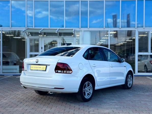 Volkswagen Polo V Рестайлинг с пробегом 2019 года, цена 1 370 000 рублей, 76443 км, седан, Автокод Объявления