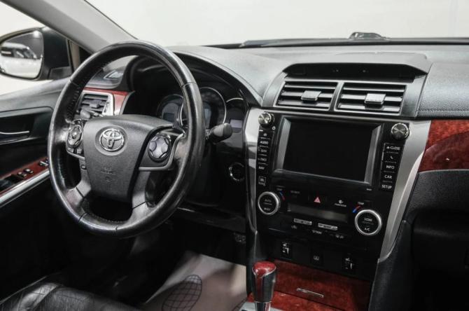 Toyota Camry VII (XV50) с пробегом 2014 года, цена 2 179 000 рублей, 147500 км, седан, Автокод Объявления