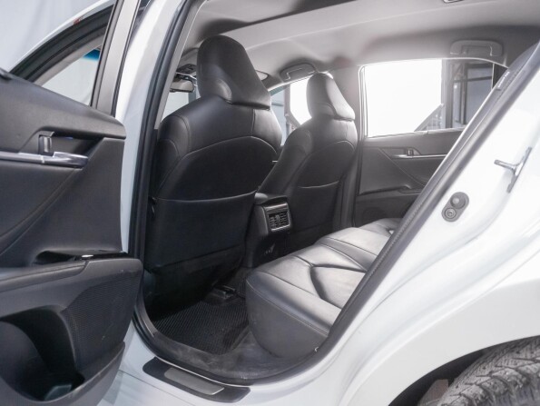 Toyota Camry VIII (XV70) с пробегом 2018 года, цена 3 389 000 рублей, 99364 км, седан, Автокод Объявления