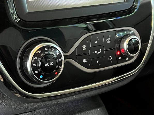 Renault Kaptur I с пробегом 2019 года, цена 1 750 000 рублей, 144000 км, внедорожник, Автокод Объявления