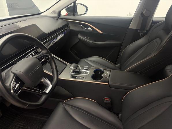 Omoda C5 I с пробегом 2024 года, цена 1 789 900 рублей, 39517 км, внедорожник, Автокод Объявления
