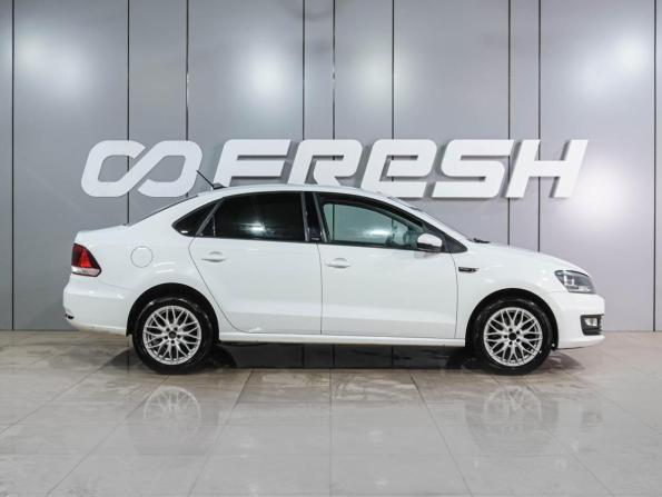 Volkswagen Polo V Рестайлинг с пробегом 2017 года, цена 1 149 000 рублей, 118336 км, седан, Автокод Объявления