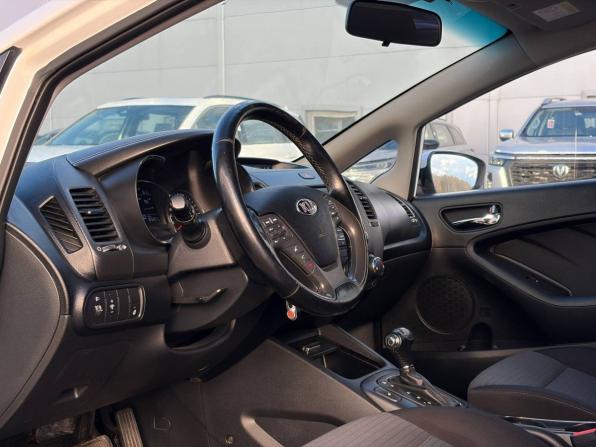 Kia Cerato III с пробегом 2015 года, цена 1 140 000 рублей, 183250 км, седан, Автокод Объявления