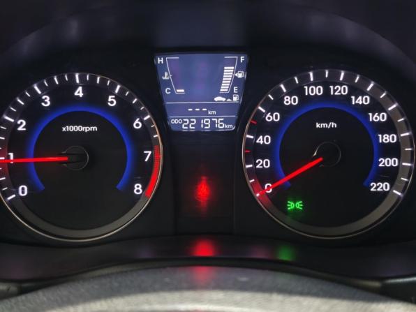 Hyundai Solaris I с пробегом 2014 года, цена 694 000 рублей, 221930 км, седан, Автокод Объявления