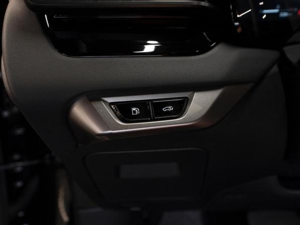 Lexus RX V с пробегом 2026 года, цена 8 350 000 рублей, 220 км, внедорожник, Автокод Объявления