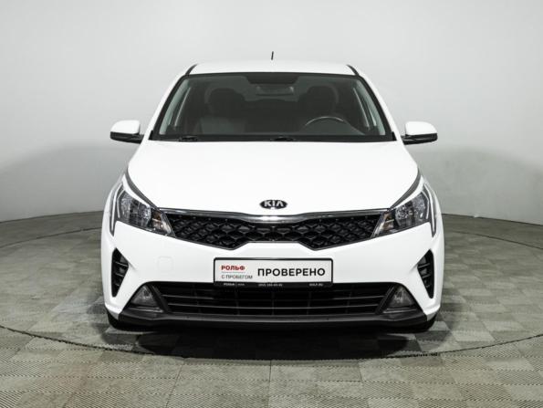 Kia Rio IV Рестайлинг с пробегом 2020 года, цена 1 590 000 рублей, 57440 км, седан, Автокод Объявления