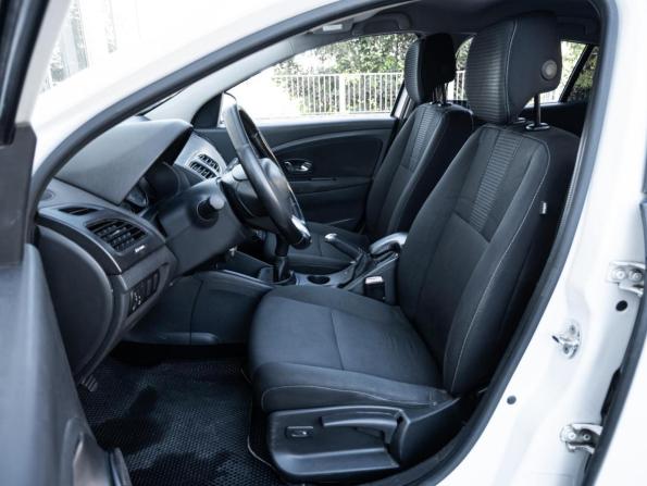 Renault Megane III с пробегом 2012 года, цена 677 000 рублей, 207831 км, хэтчбек, Автокод Объявления