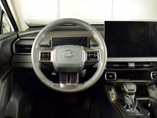 Toyota RAV4 VI (XA60) с пробегом 2026 года, цена 3 995 995 рублей, 25 км, внедорожник, Автокод Объявления