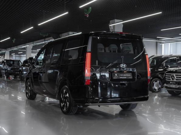 Hyundai Staria I Рестайлинг с пробегом 2026 года, цена 8 000 000 рублей, 17 км, минивэн, Автокод Объявления