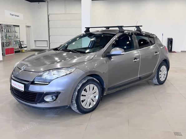 Renault Megane III Рестайлинг с пробегом 2012 года, цена 430 000 рублей, 354044 км, хэтчбек, Автокод Объявления