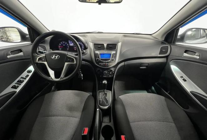 Hyundai Solaris I с пробегом 2013 года, цена 715 000 рублей, 202067 км, седан, Автокод Объявления