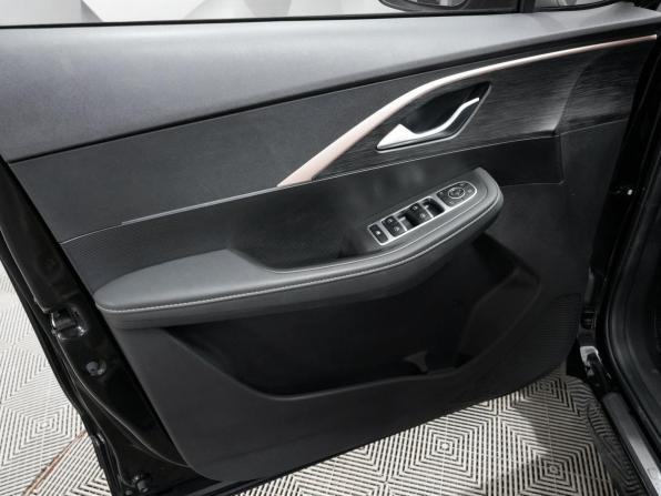 Omoda C5 I с пробегом 2024 года, цена 1 930 000 рублей, 17000 км, внедорожник, Автокод Объявления