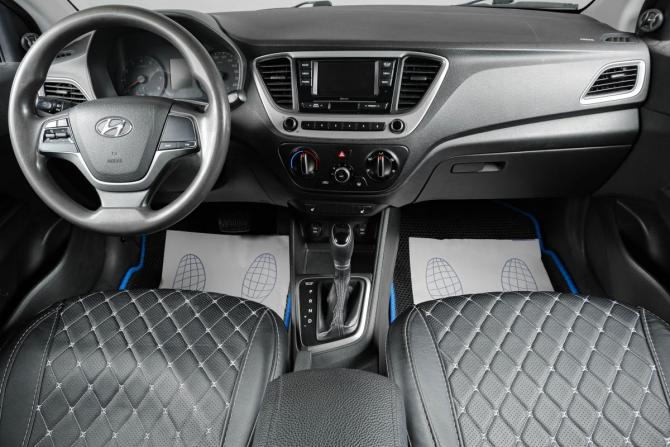 Hyundai Solaris II с пробегом 2017 года, цена 789 000 рублей, 240000 км, седан, Автокод Объявления