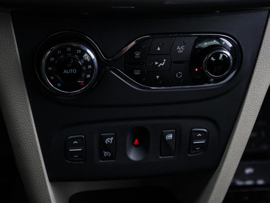 Renault Logan II Москва  - изображение 17
