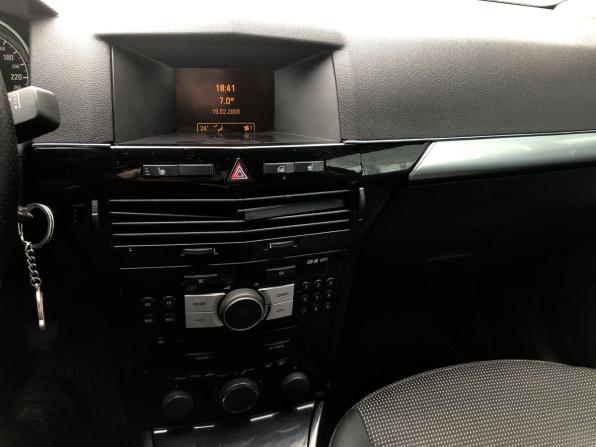 Opel Astra H Рестайлинг с пробегом 2008 года, цена 330 000 рублей, 270825 км, хэтчбек, Автокод Объявления