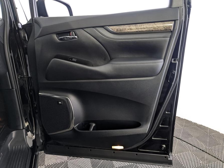 Toyota Alphard III Рестайлинг Москва  - изображение 25