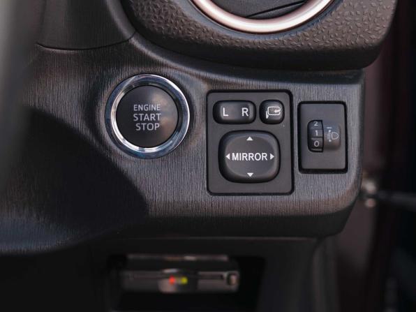 Toyota Vitz III (XP130) с пробегом 2013 года, цена 750 000 рублей, 137224 км, хэтчбек, Автокод Объявления