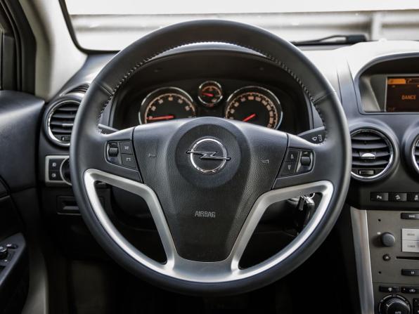 Opel Antara I Рестайлинг с пробегом 2014 года, цена 1 398 000 рублей, 91203 км, внедорожник, Автокод Объявления