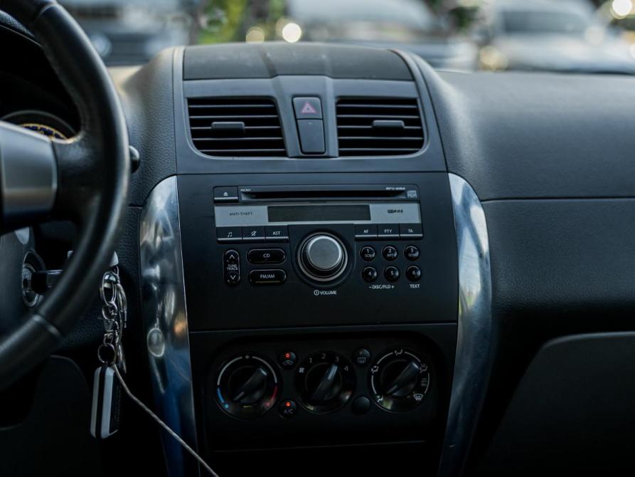 Suzuki SX4 I (Classic) Рестайлинг Санкт-Петербург  - изображение 6