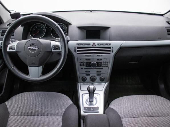 Opel Astra H Рестайлинг с пробегом 2010 года, цена 624 000 рублей, 150809 км, седан, Автокод Объявления