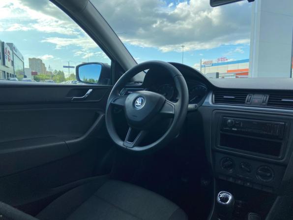 Skoda Rapid I с пробегом 2016 года, цена 1 100 000 рублей, 131675 км, лифтбек, Автокод Объявления
