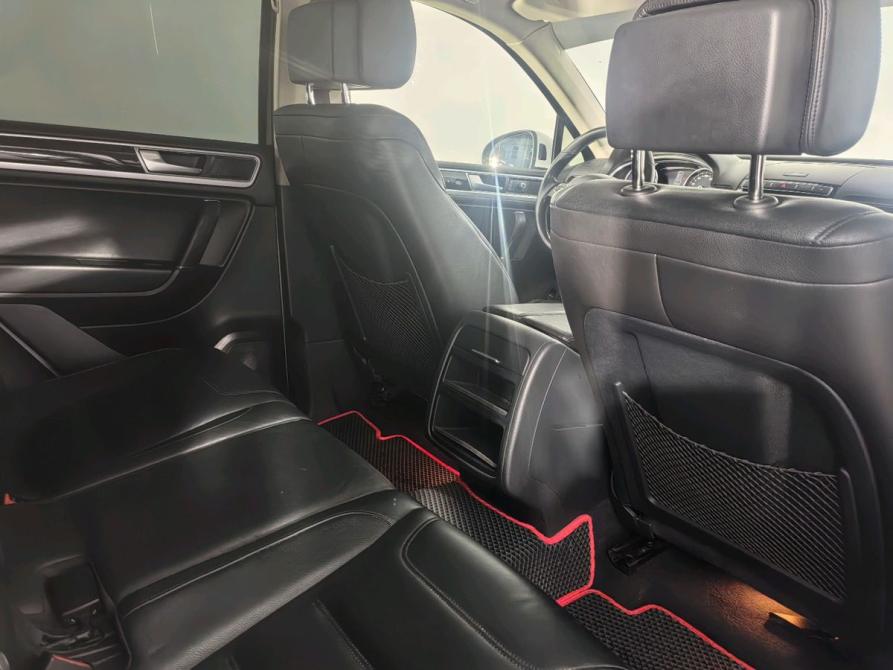 Volkswagen Touareg II Рестайлинг Санкт-Петербург  - изображение 18