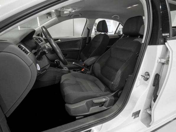 Volkswagen Jetta VI с пробегом 2014 года, цена 945 000 рублей, 252549 км, седан, Автокод Объявления