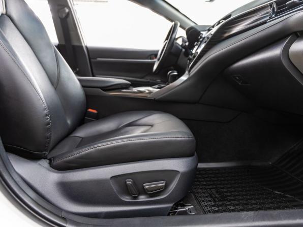 Toyota Camry VIII (XV70) с пробегом 2018 года, цена 2 528 000 рублей, 136149 км, седан, Автокод Объявления