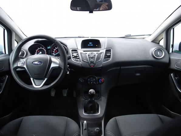 Ford Fiesta Mk6 Рестайлинг с пробегом 2015 года, цена 790 000 рублей, 164264 км, седан, Автокод Объявления
