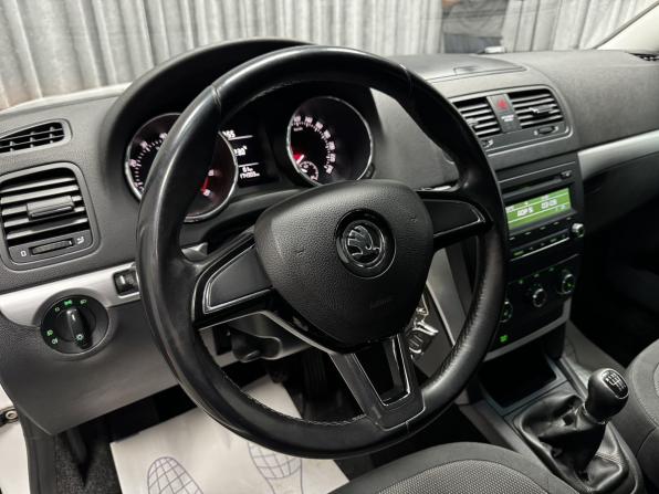Skoda Yeti I с пробегом 2014 года, цена 890 000 рублей, 174303 км, внедорожник, Автокод Объявления