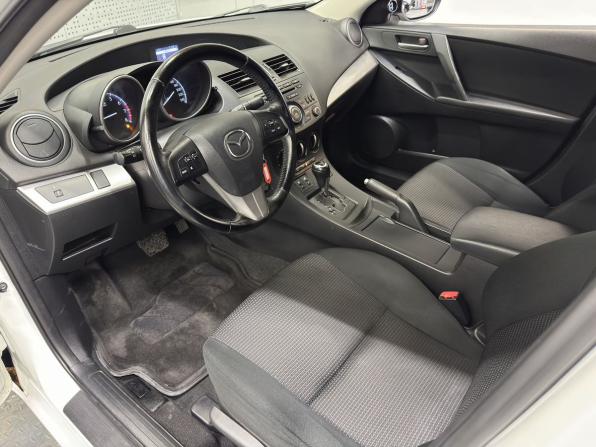 Mazda 3 II (BL) Рестайлинг с пробегом 2013 года, цена 740 000 рублей, 85992 км, седан, Автокод Объявления