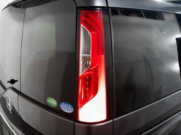 Honda Stepwgn V с пробегом 2015 года, цена 1 730 000 рублей, 127705 км, минивэн, Автокод Объявления
